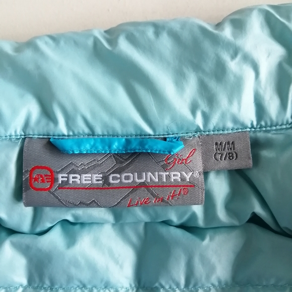 Girl's down puffer vest (packable) - Picture 5 of 5